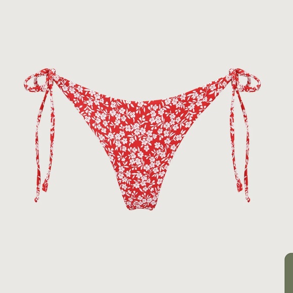 Berlook Red Reversible Tie Floral Bikini Set, Size S, NWT - Picture 6 of 8